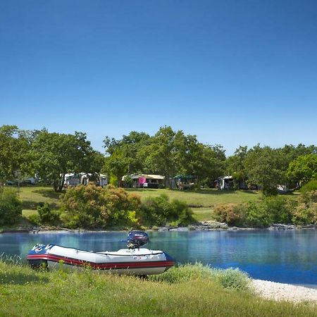 Victoria Mobilehome In Solaris Fkk Naturist Camping Resort Porec Ngoại thất bức ảnh
