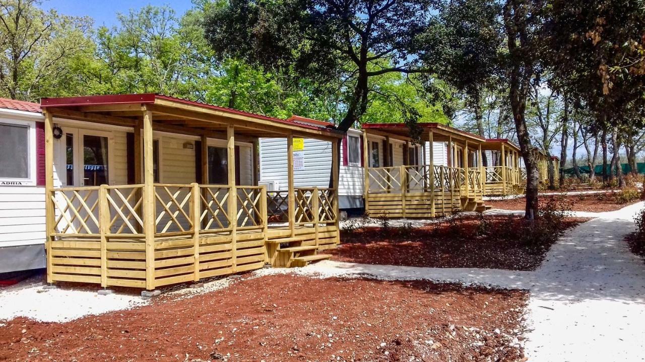 Victoria Mobilehome In Solaris Fkk Naturist Camping Resort Porec Ngoại thất bức ảnh