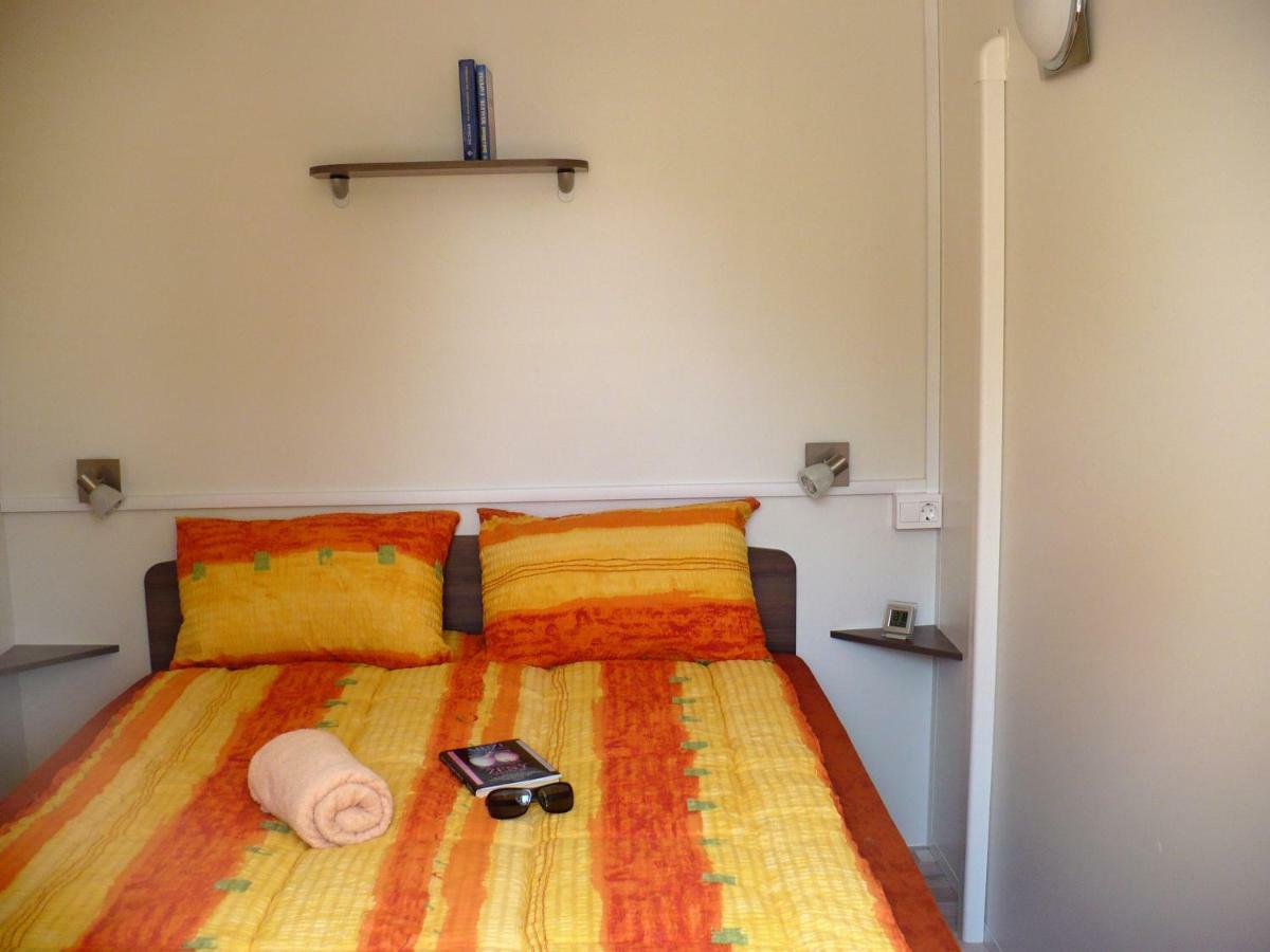 Victoria Mobilehome In Solaris Fkk Naturist Camping Resort Porec Ngoại thất bức ảnh